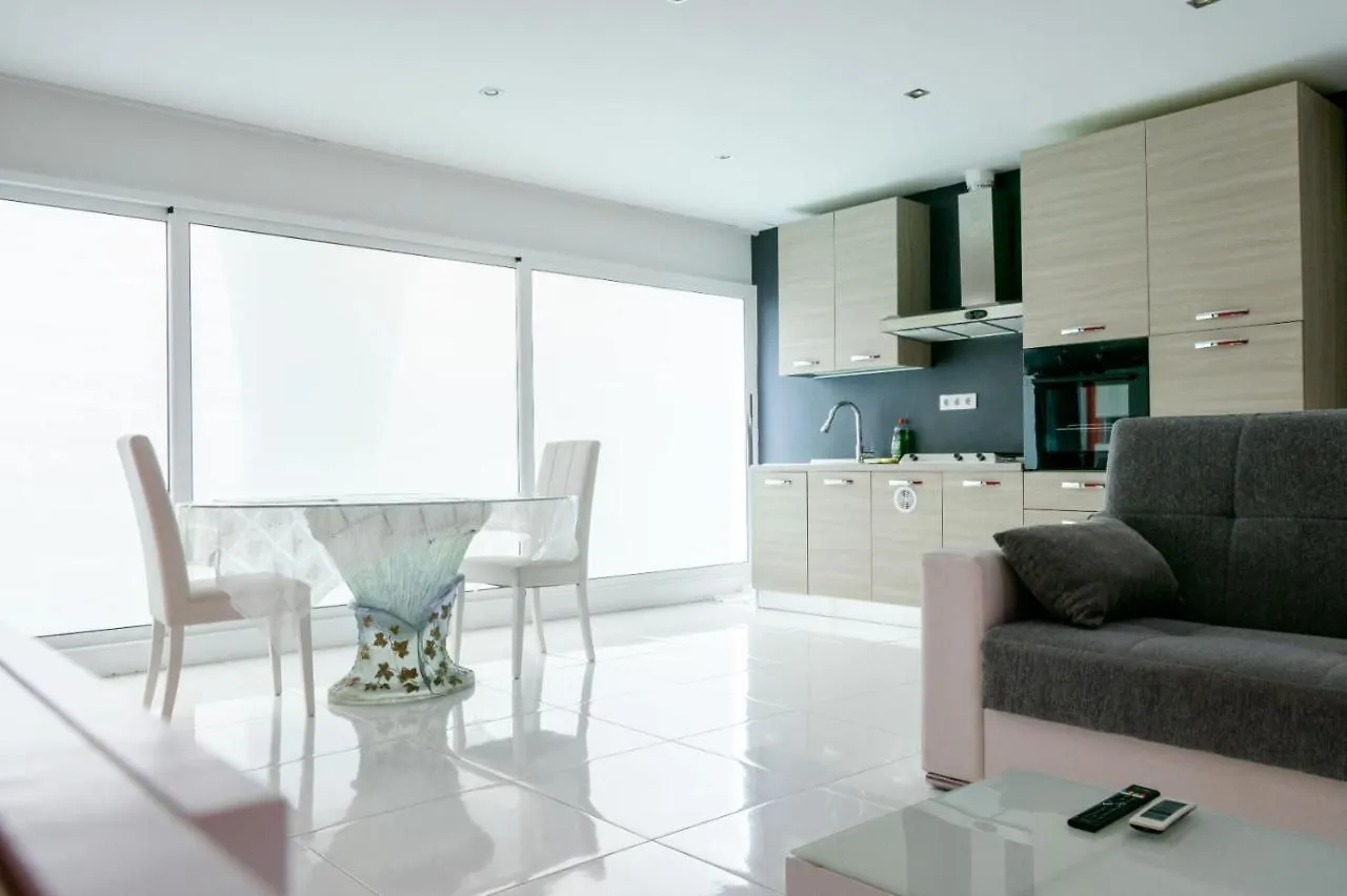 Villa 5 Playa A 2 Minutos Castelldefels 0*,  Spain